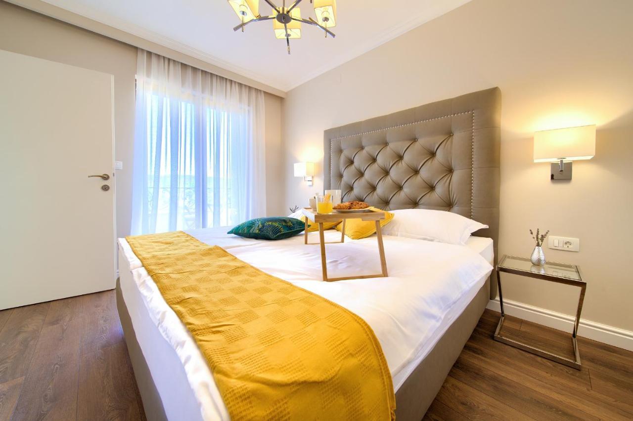 Luxury Apartments Villa Stina Пінезіци Екстер'єр фото